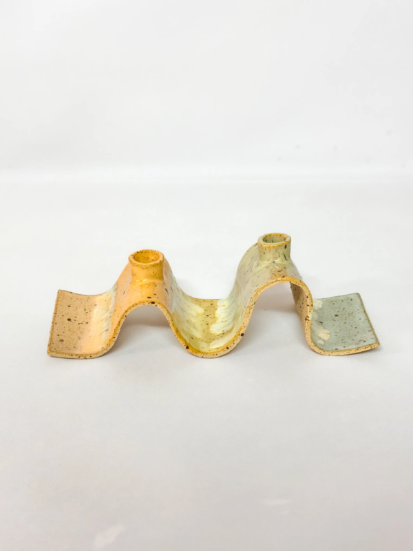 Candle holder wavy