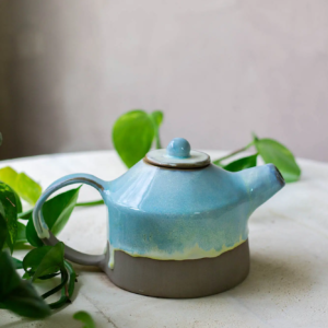 Tea pot