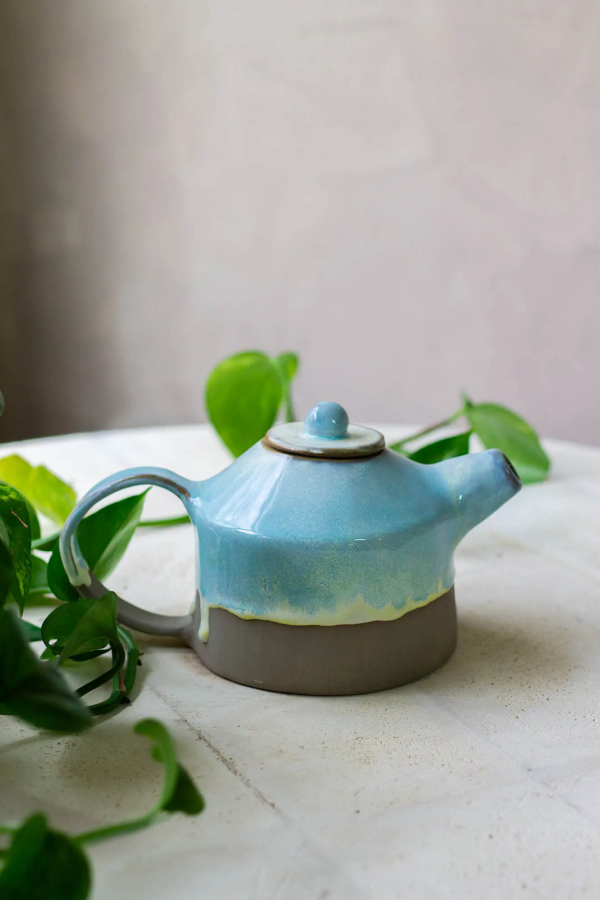 Tea pot